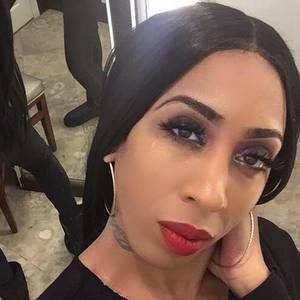 Meet your Posher, Mira